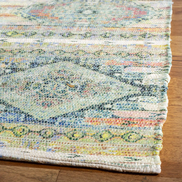 Safavieh Saffron 4'-0" x 6'-0" Rug in Cream / Blue