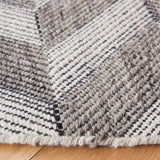 Safavieh Kilim 6'-0" x 6'-0" Rug in Grey / Ivory