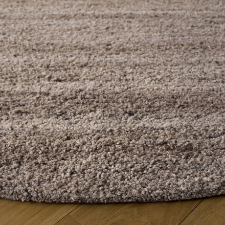 Safavieh Himalaya 6'-0" x 6'-0" Rug in Natural / Light Brown