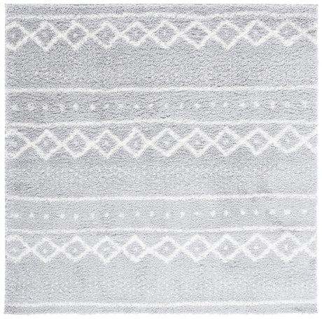 Safavieh Parma Shag 6'-7" x 6'-7" Rug in Grey / Ivory