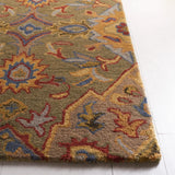 Safavieh Heritage 4'-0" x 6'-0" Rug in Green / Yellow