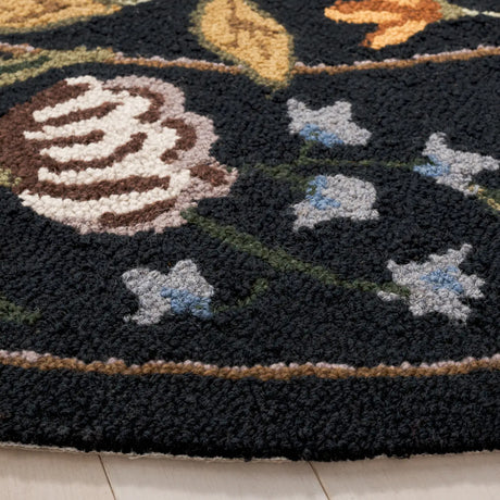 Safavieh Chelsea 5'-6" x 5'-6" Rug in Black / Pink