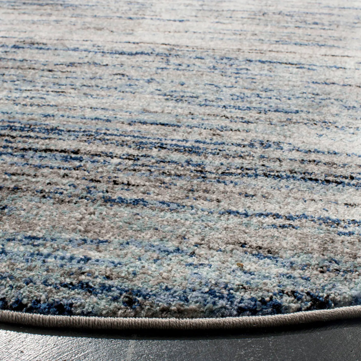 Safavieh Galaxy 5'-3" x 5'-3" Rug in Blue / Grey