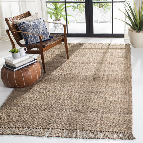 Safavieh Natural Fiber 4'-0" x 6'-0" Rug in Grey / Natural