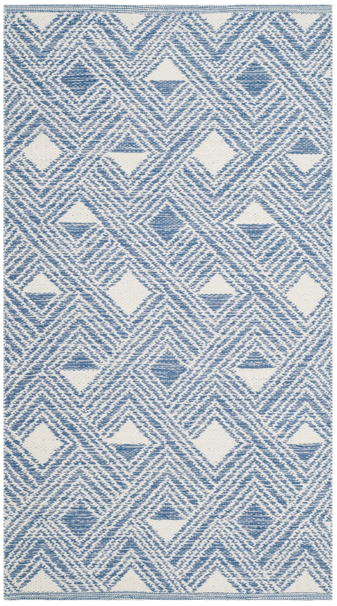 Safavieh Montauk 2'-3" x 3'-9" Rug in Blue / Ivory