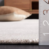 Safavieh Mirage 4'-0" x 6'-0" Rug in Beige