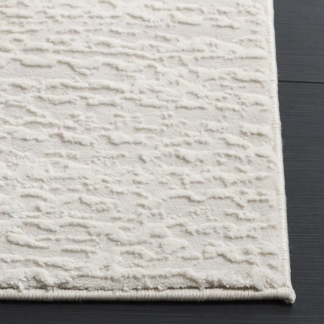 Safavieh Revive 5'-3" x 7'-7" Rug in Ivory