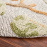 Safavieh Glamour 6'-0" x 6'-0" Rug in Pink / Grey