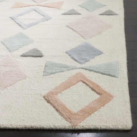 Safavieh Safavieh Kids 5'-0" x 7'-0" Rug in Ivory / Multi