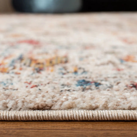 Safavieh Carlyle 200 5'-3" x 7'-6" Rug in Ivory / Gold