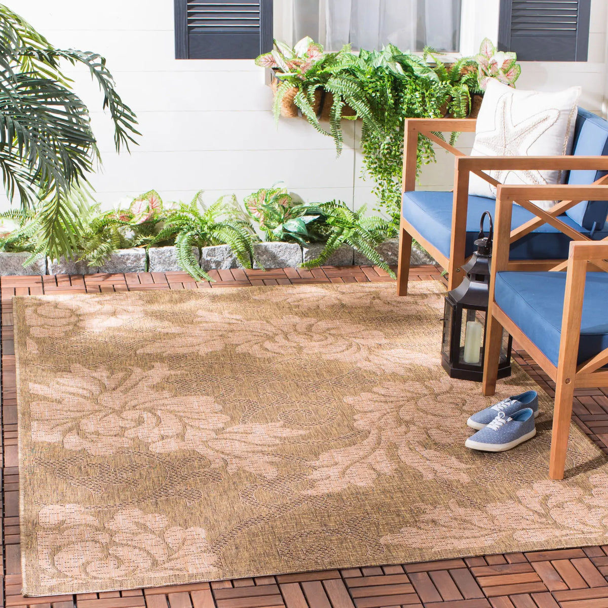 Safavieh Courtyard 4'-0" x 5'-7" Rug in Gold / Natural