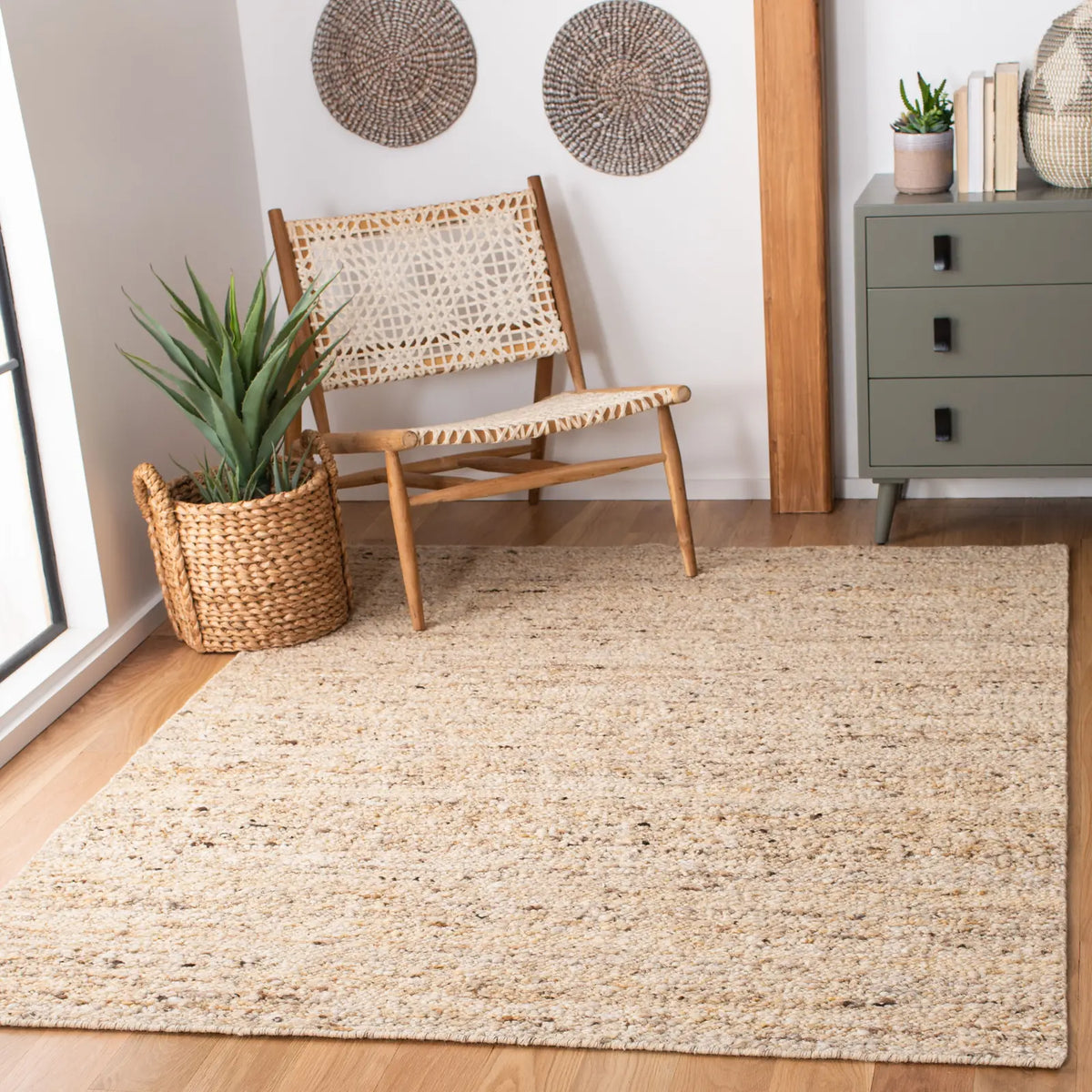 Safavieh Natura 4'-0" x 6'-0" Rug in Beige