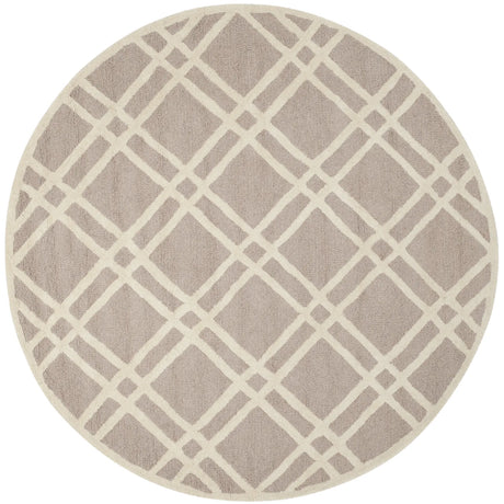 Safavieh Cambridge 6'-0" x 6'-0" Rug in Beige / Ivory