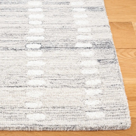 Safavieh Abstract 4'-0" x 6'-0" Rug in Silver / Ivory