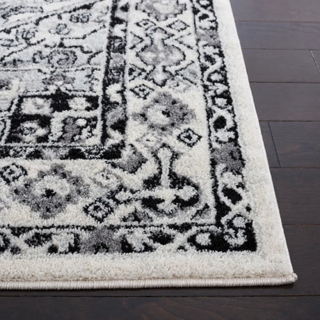 Safavieh Tulum 4'-0" x 6'-0" Rug in Ivory / Black