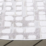 Safavieh Stella 6'-7" x 6'-7" Rug in Ivory / Beige