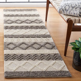 Safavieh Natura 2'-3" x 8'-0" Rug in Ivory / Grey