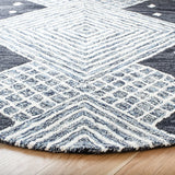 Safavieh Micro-Loop 5'-0" x 5'-0" Rug in Charcoal / Ivory