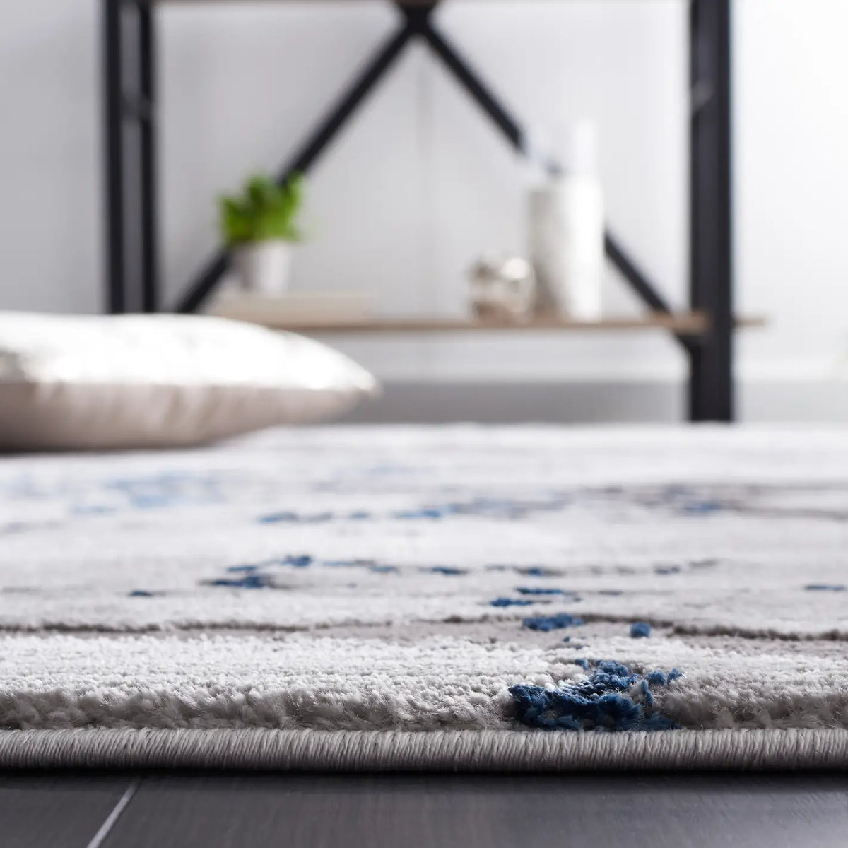 Safavieh Craft 4'-0" x 6'-0" Rug in Grey / Blue