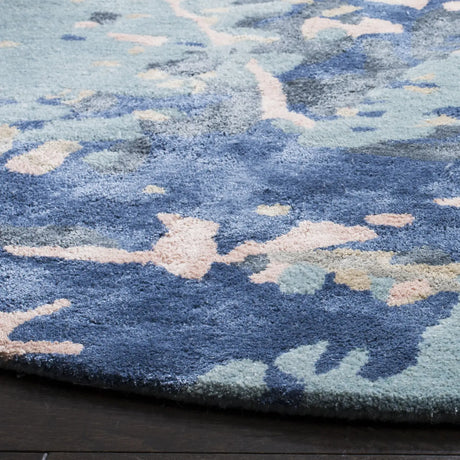 Safavieh Soho 6'-0" x 6'-0" Rug in Blue / Light Pink