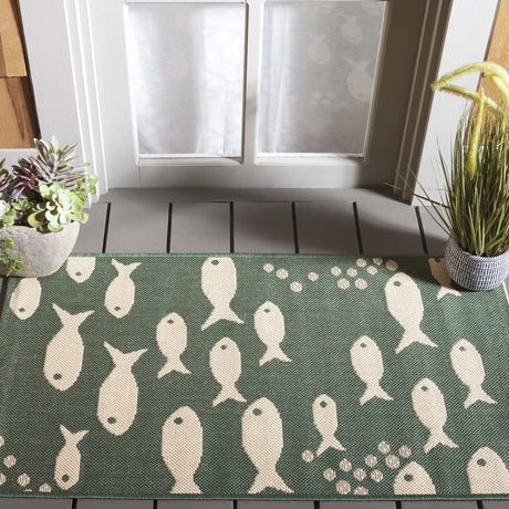 Safavieh Courtyard 2'-0" x 3'-7" Rug in Dark Green / Ivory
