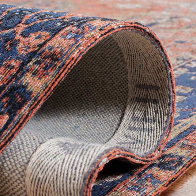 Safavieh Classic Vintage 5'-0" x 8'-0" Rug in Rust / Navy