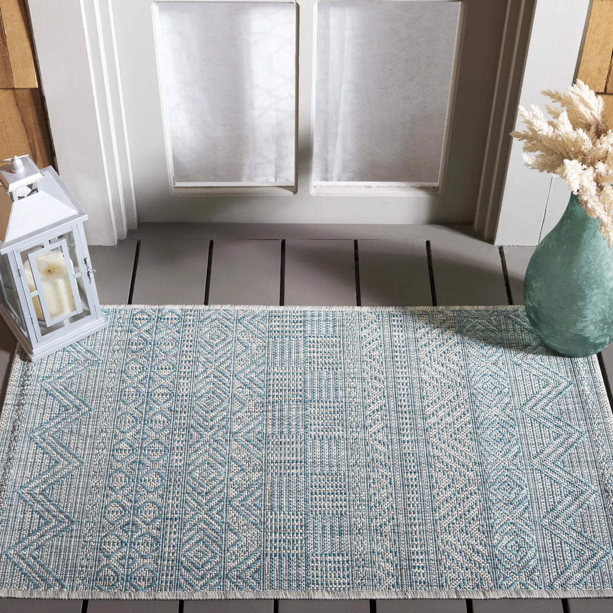 Safavieh Courtyard 2'-0" x 3'-7" Rug in Light Grey / Aqua