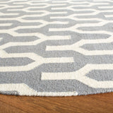 Safavieh Dhurries 7'-0" x 7'-0" Rug in Silver / Ivory