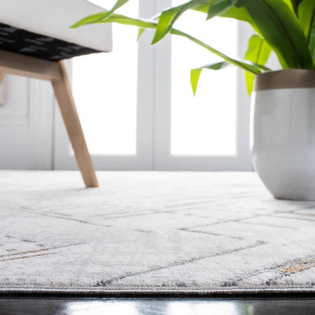 Safavieh Sonoma 4'-5" x 6'-5" Rug in Ivory / Grey