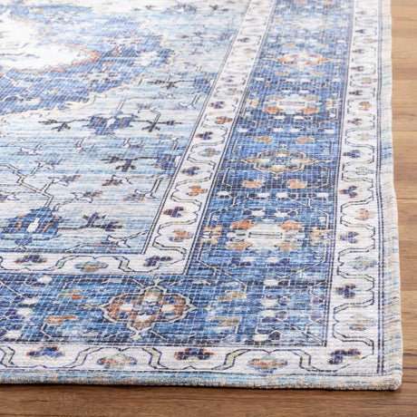 Safavieh Saffron 4'-0" x 6'-0" Rug in Blue / Ivory