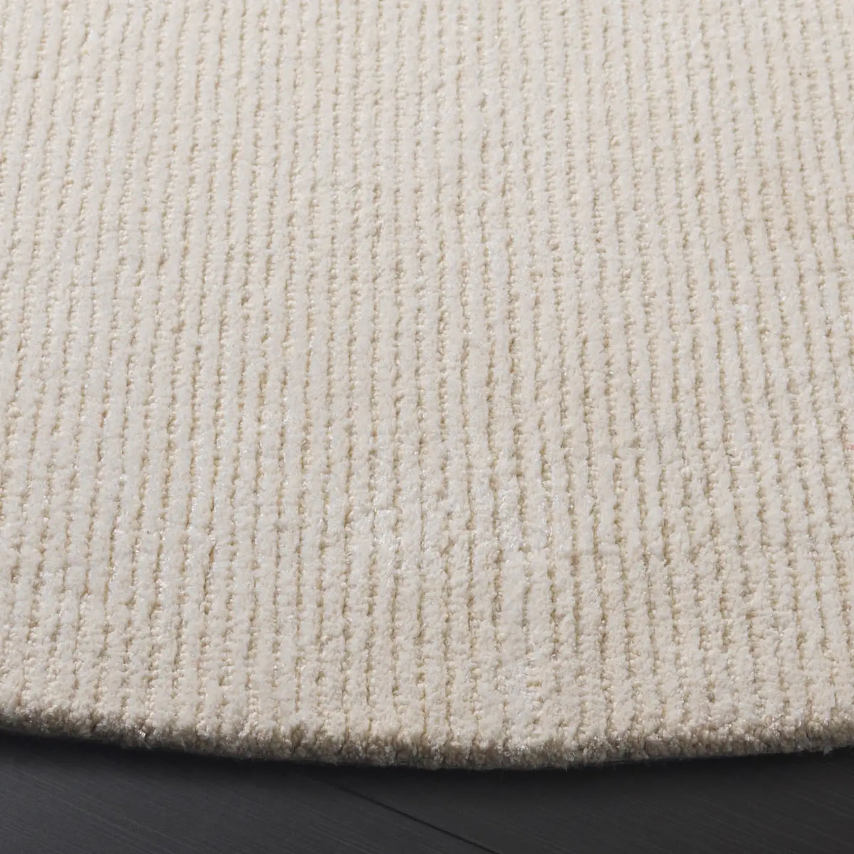 Safavieh Mirage 6'-0" x 6'-0" Rug in Ivory