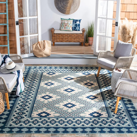 Safavieh Veranda 8'-0" x 10'-0" Rug in Ivory / Blue