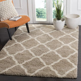 Safavieh Hudson Shag 4'-0" x 6'-0" Rug in Beige / Ivory