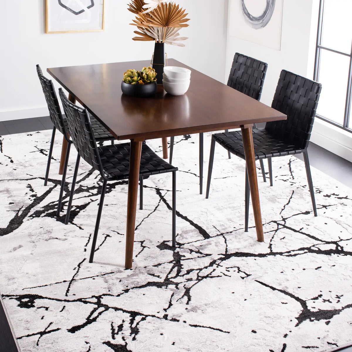 Safavieh Amelia 10'-0" x 14'-0" Rug in Grey / Black