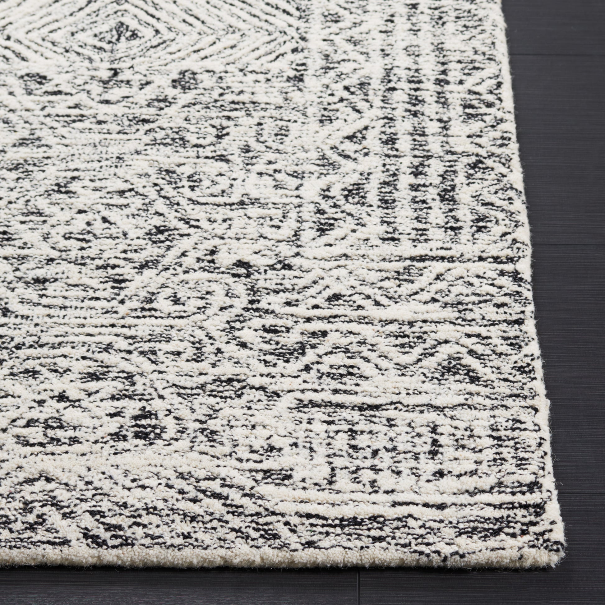 Safavieh Abstract Abt225Z Black/Ivory Area Rug