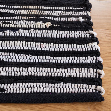 Safavieh Rag Rug 5'-0" x 8'-0" Rug in Black / Multi