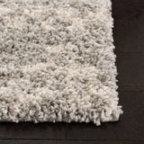 Safavieh Arizona Shag 4'-0" x 6'-0" Rug in Grey / Ivory