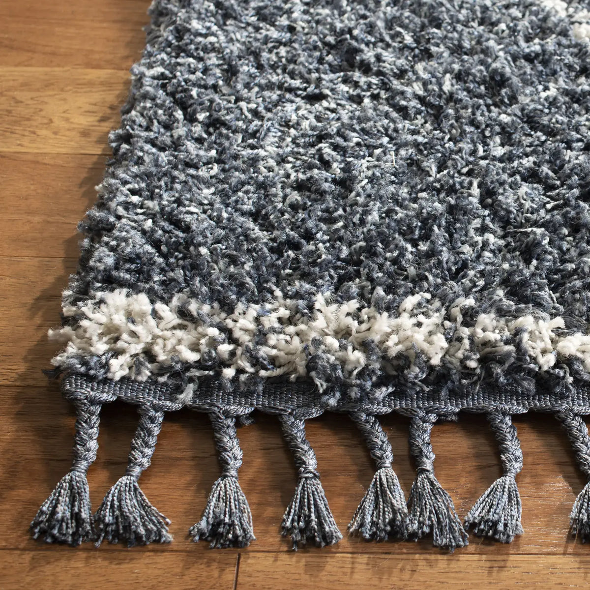 Safavieh Pro Lux Shag 400 4'-0" x 6'-0" Rug in Blue / Creme