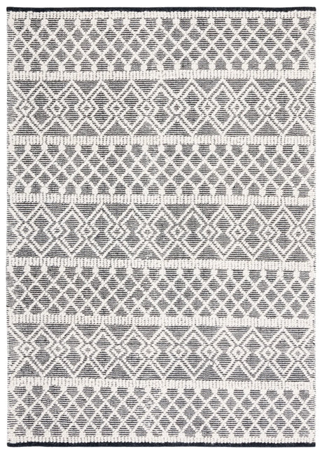 Safavieh Natura 4'-0" x 6'-0" Rug in Ivory / Black