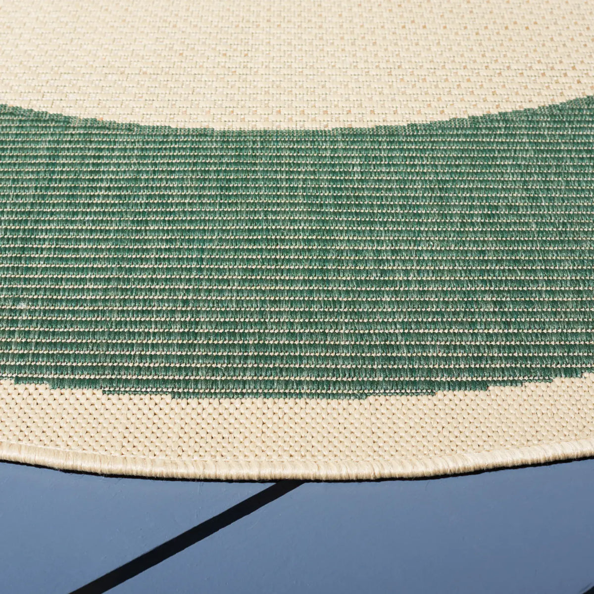 Safavieh Courtyard 5'-3" x 5'-3" Rug in Beige / Dark Green