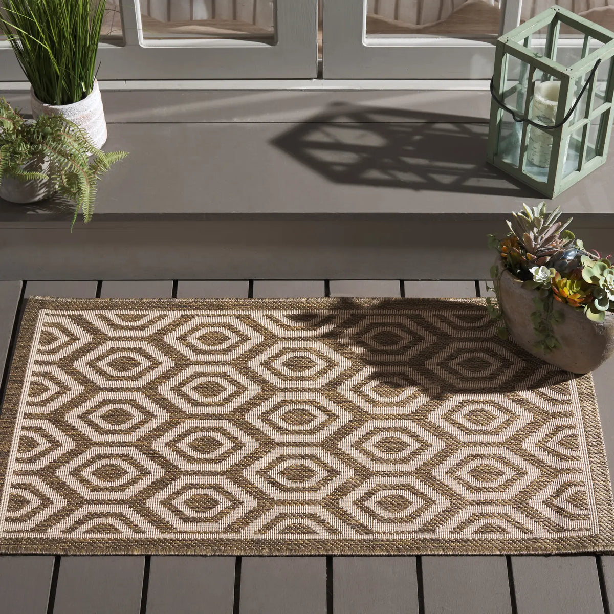 Safavieh Courtyard 2'-0" x 3'-7" Rug in Brown / Bone