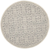 Safavieh Cambridge 6'-0" x 6'-0" Rug in Silver / Ivory