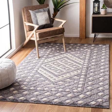 Safavieh Natura 5'-0" x 8'-0" Rug in Cream / Purple
