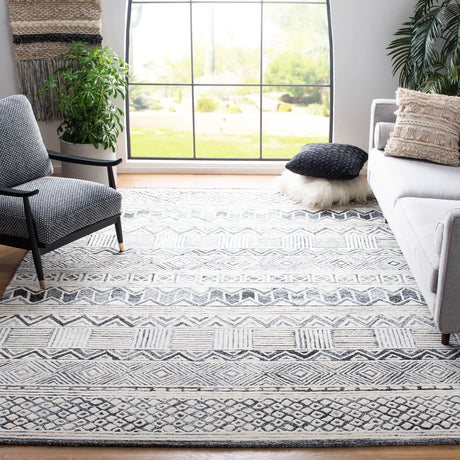 Safavieh Roslyn 6'-0" x 9'-0" Rug in Black / Ivory