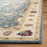 Safavieh Antiquity 4'-0" x 6'-0" Rug in Blue / Beige