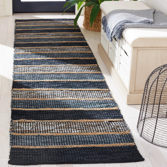 Safavieh Vintage Leather 2'-3" x 9'-0" Rug in Black / Natural
