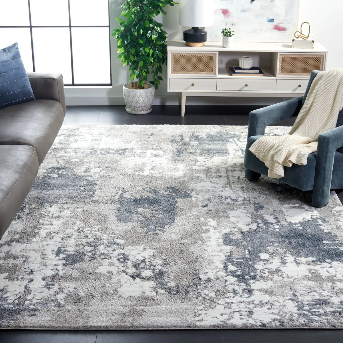 Safavieh Century 300 10'-0" x 14'-0" Rug in Grey / Blue