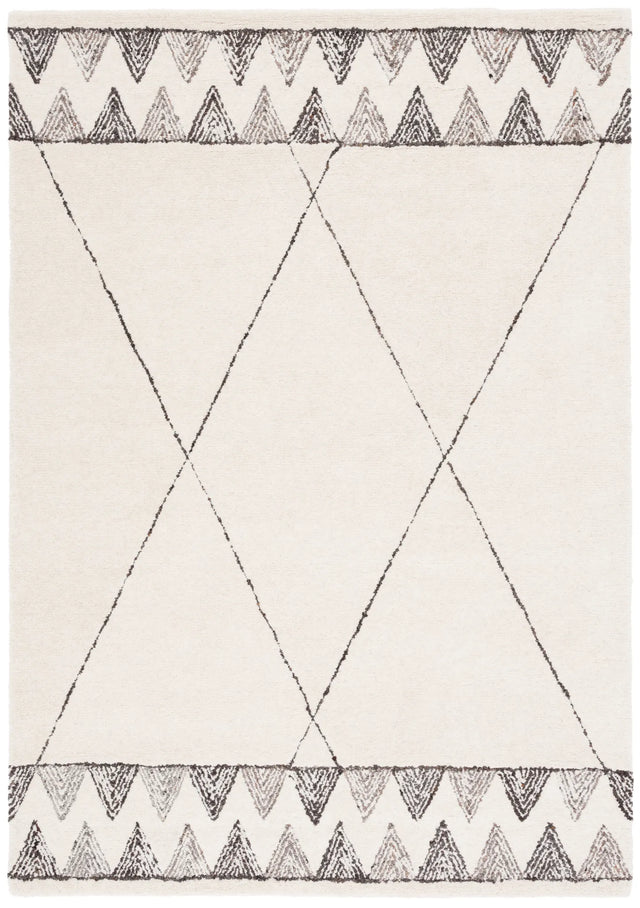 Safavieh Kenya 4'-0" x 6'-0" Rug in Ivory / Black