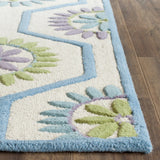 Safavieh Cambridge 2'-6" x 8'-0" Rug in Ivory / Blue