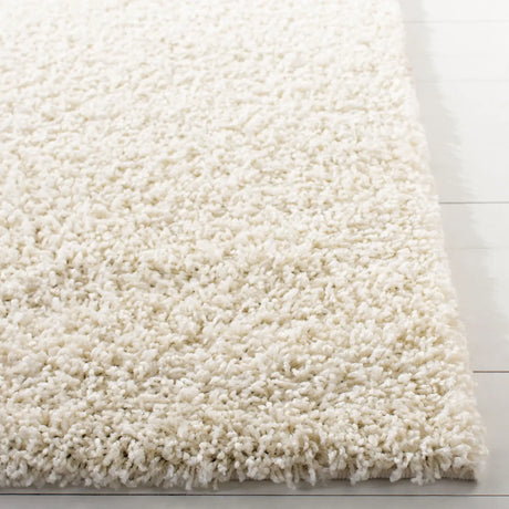Safavieh Primo Shag 4'-0" x 6'-0" Rug in Ivory